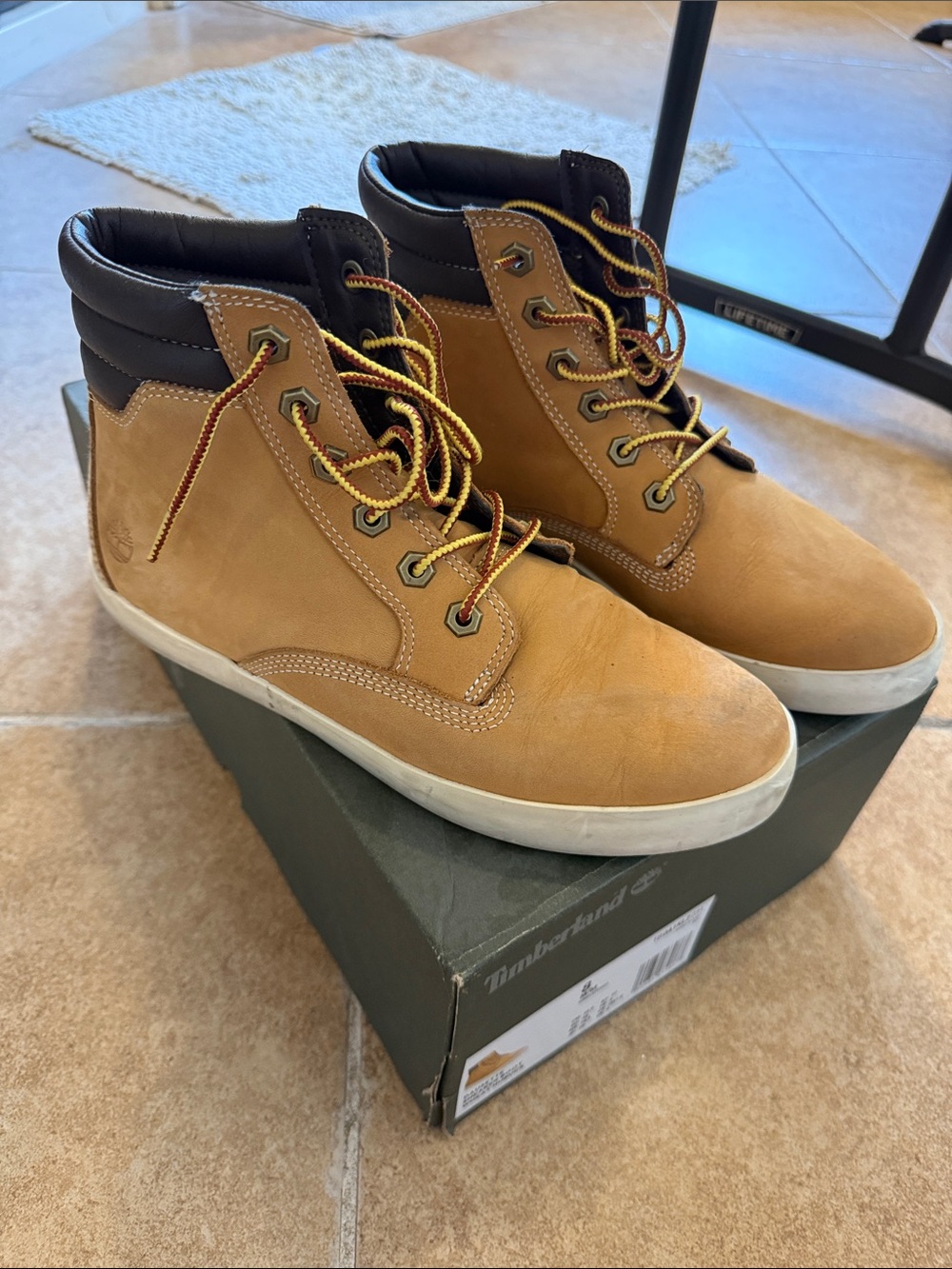 Women’s Timberland Dausette Sneaker Boot wheat tan Nubuck booties sz 8M